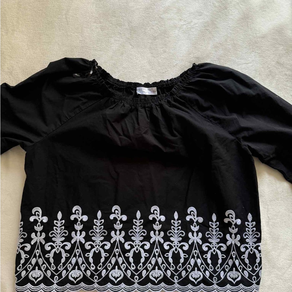 Black and White Embroidered Women's Top XXL